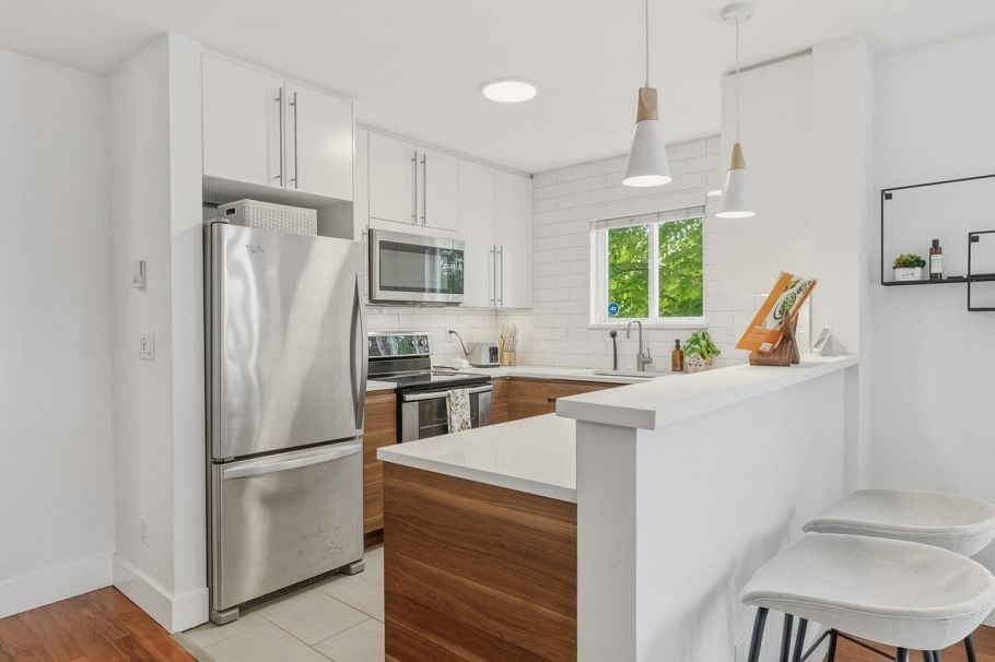 104 365 E 1st Street North Vancouver, BC - 6