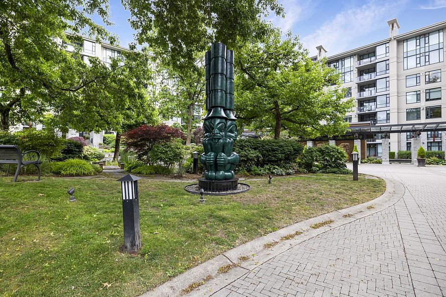 304 4685 Valley Drive Vancouver, BC - 35