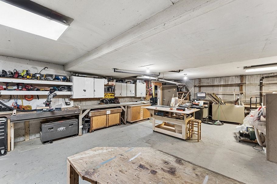 219 1385 Draycott Road North Vancouver, BC - 22