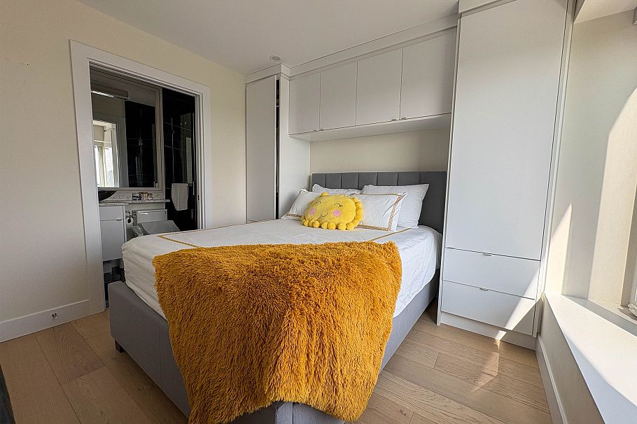 759 E 57th Avenue Vancouver, BC - 27