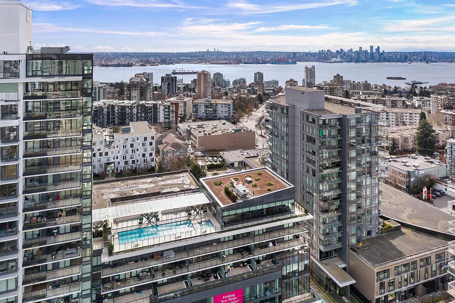 1307 135 E 13th Street North Vancouver, BC - 32