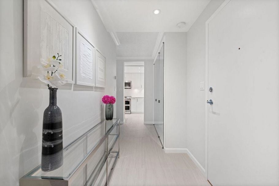 305 4101 Yew Street Vancouver, BC - 18