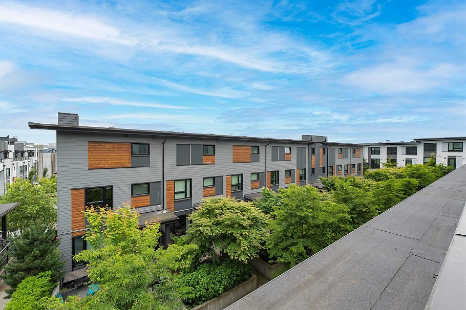 42 528 E 2nd Street North Vancouver, BC - 16
