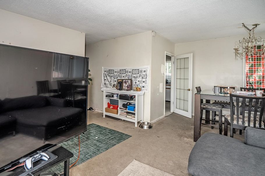 1987 E 61st Avenue Vancouver, BC - 11