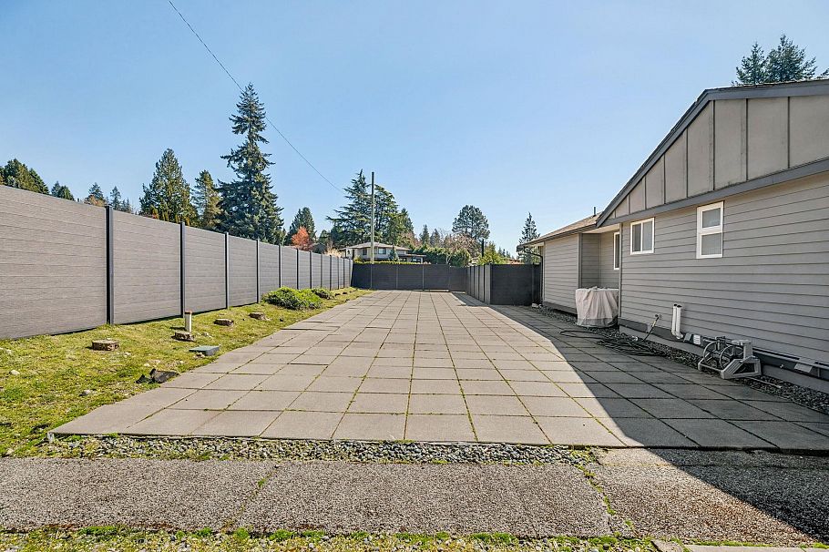 954 Tudor Avenue North Vancouver, BC - 29