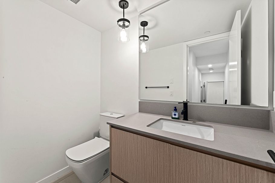 42 528 E 2nd Street North Vancouver, BC - 7