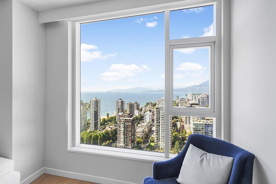3305 1335 Howe Street Vancouver, BC - 2