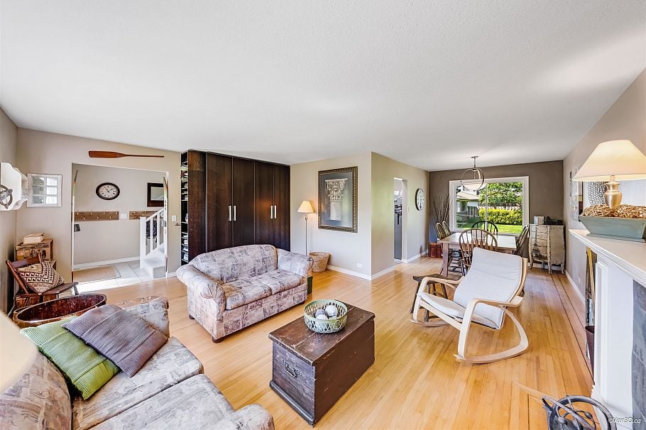 1140 W 20th Street North Vancouver, BC - 5