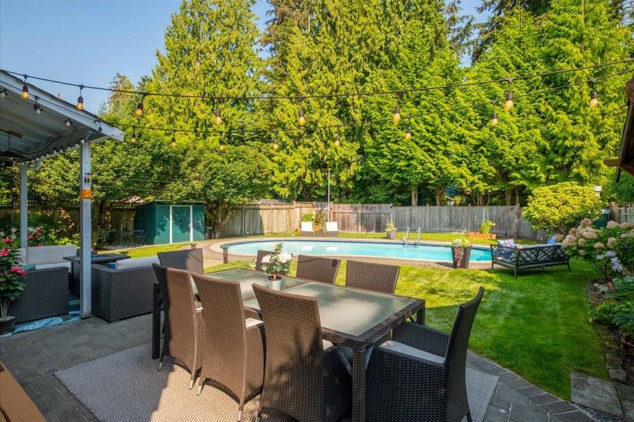 2864 Bushnell Place North Vancouver, BC - 33