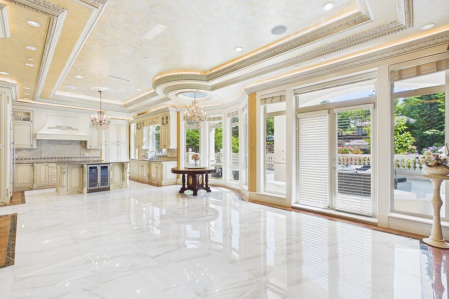 6188 Adera Street Vancouver, BC - 9