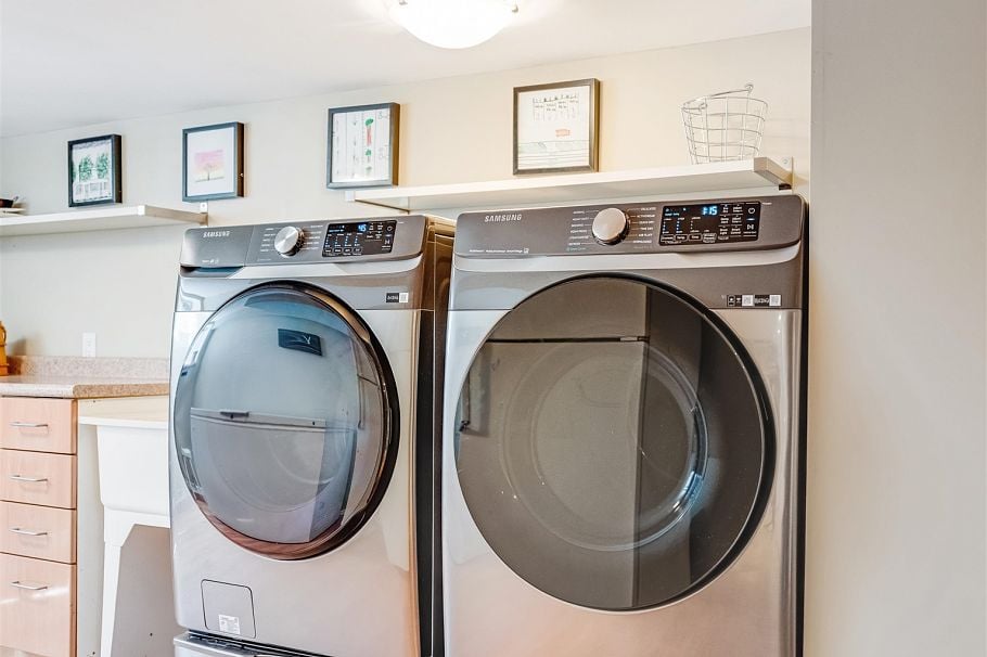1140 W 20th Street North Vancouver, BC - 22