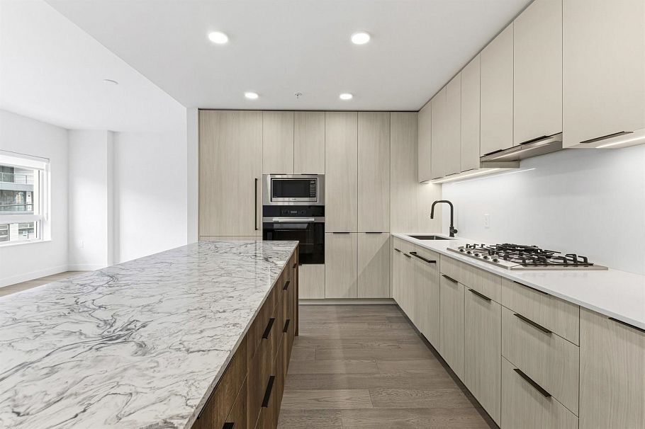 205 3590 W 39th Avenue Vancouver, BC - 5
