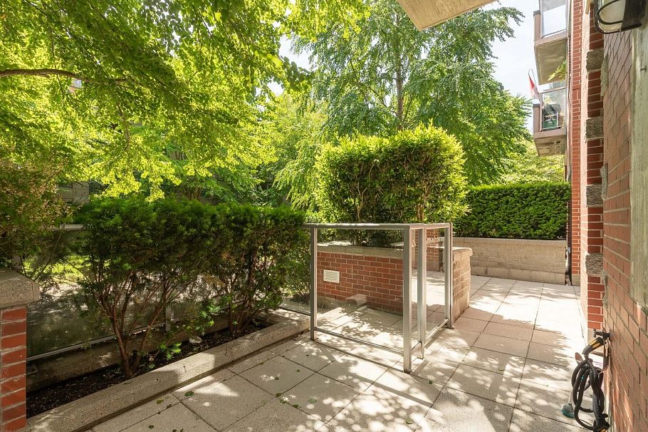 102 2228 Marstrand Avenue Vancouver, BC - 24