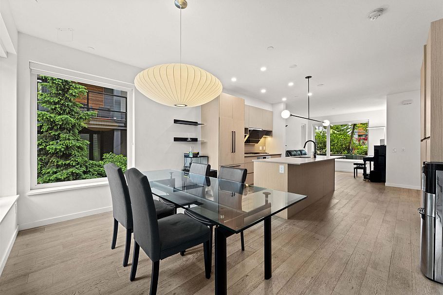 42 528 E 2nd Street North Vancouver, BC - 5