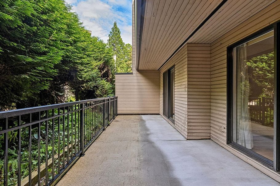 219 1385 Draycott Road North Vancouver, BC - 18