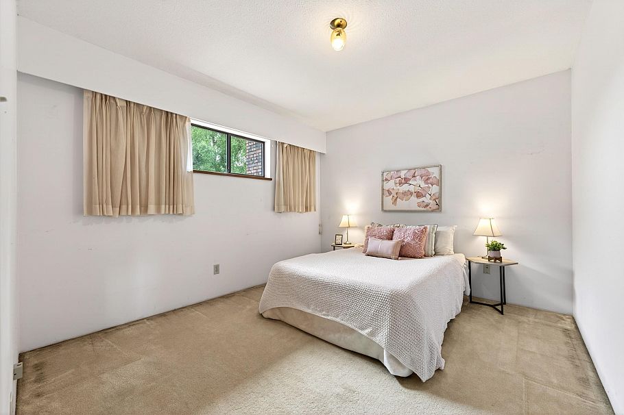2031 E 23rd Avenue Vancouver, BC - 22