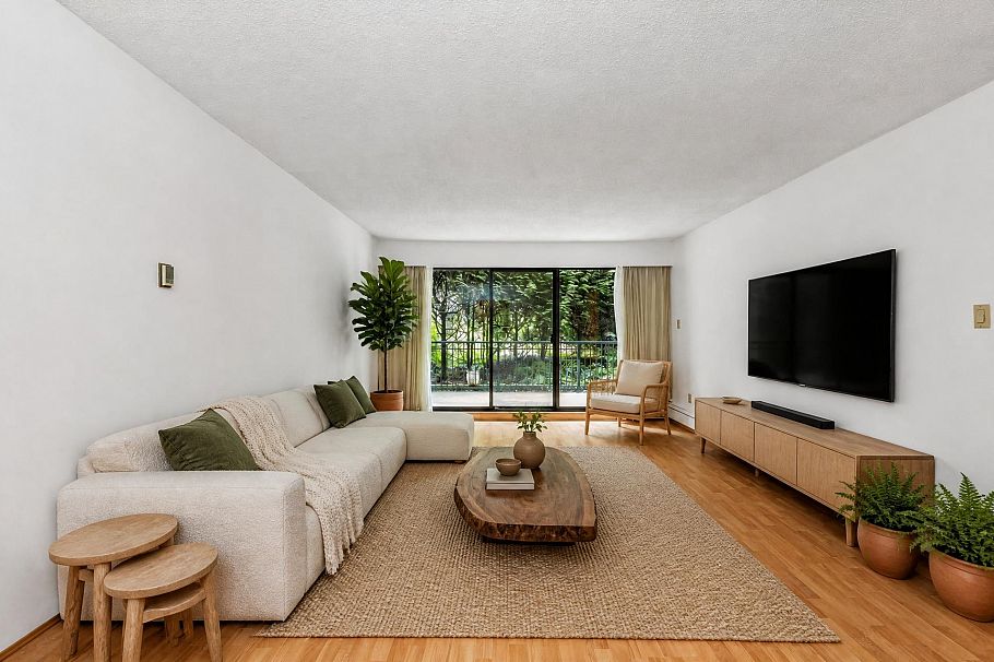 219 1385 Draycott Road North Vancouver, BC - 1