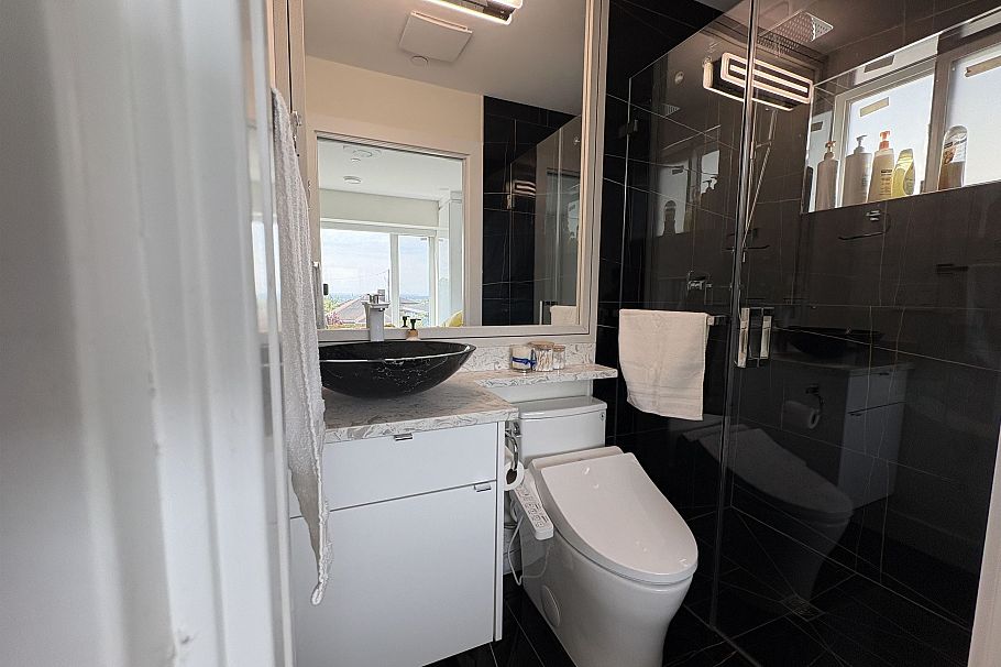759 E 57th Avenue Vancouver, BC - 28