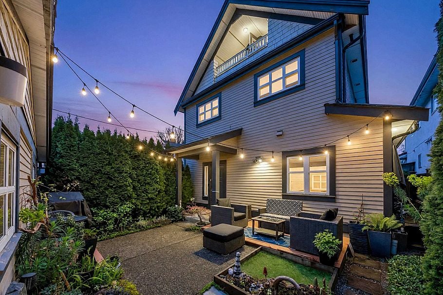723 E 12th Avenue Vancouver, BC - 1