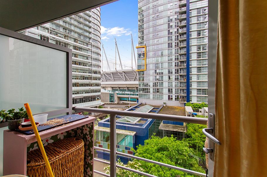 707 131 Regiment Square Vancouver, BC - 8
