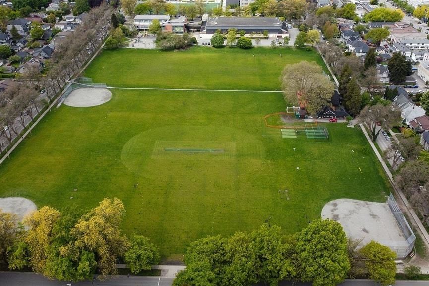 102 2228 Marstrand Avenue Vancouver, BC - 30