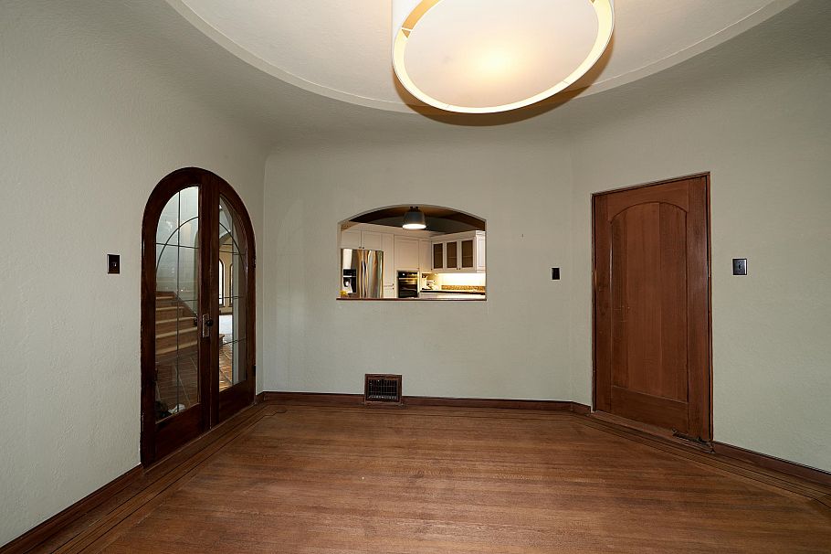 4585 Bellevue Drive Vancouver, BC - 30