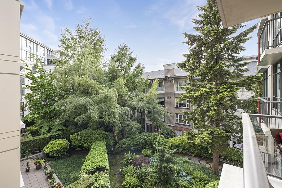 304 4685 Valley Drive Vancouver, BC - 36