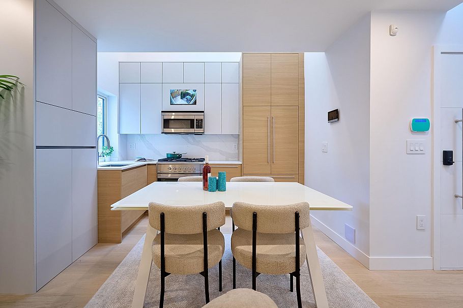 3674 W 1st Avenue Vancouver, BC - 7