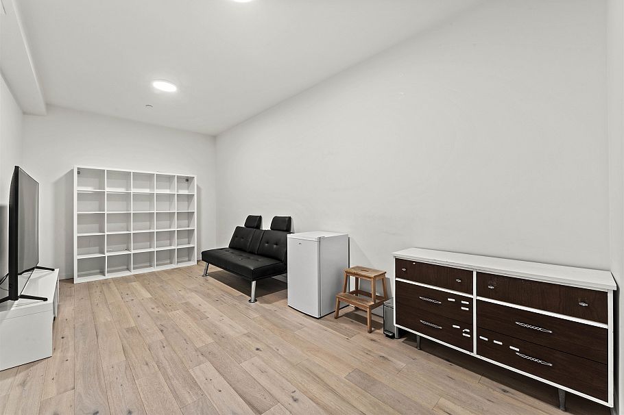42 528 E 2nd Street North Vancouver, BC - 8