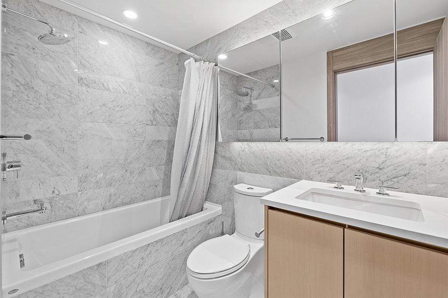 684 87 Nelson Street Vancouver, BC - 13