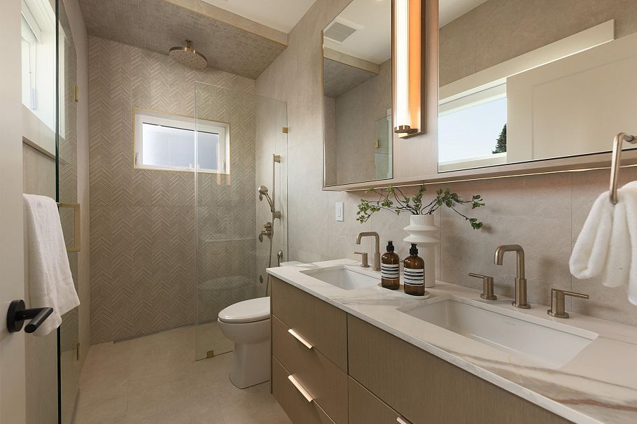 2 258 E 19 Avenue Vancouver, BC - 24
