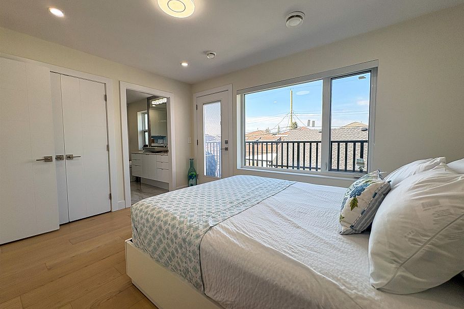 759 E 57th Avenue Vancouver, BC - 19