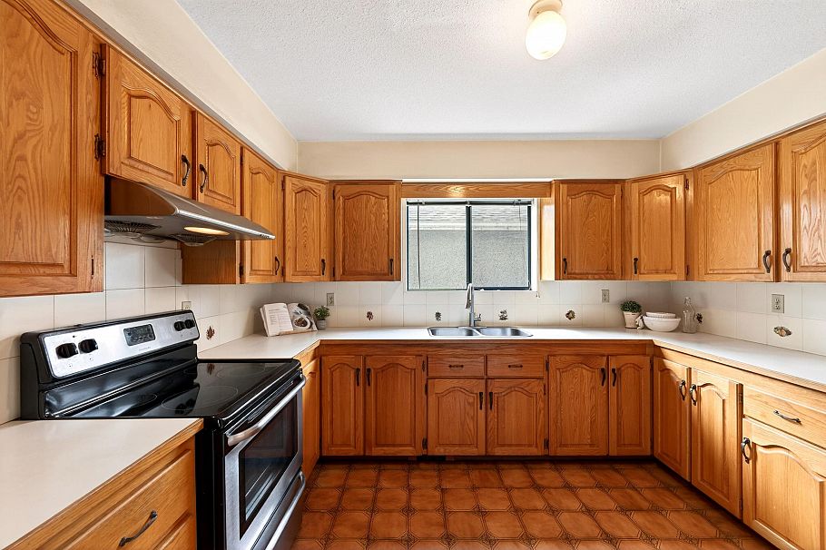 2031 E 23rd Avenue Vancouver, BC - 13