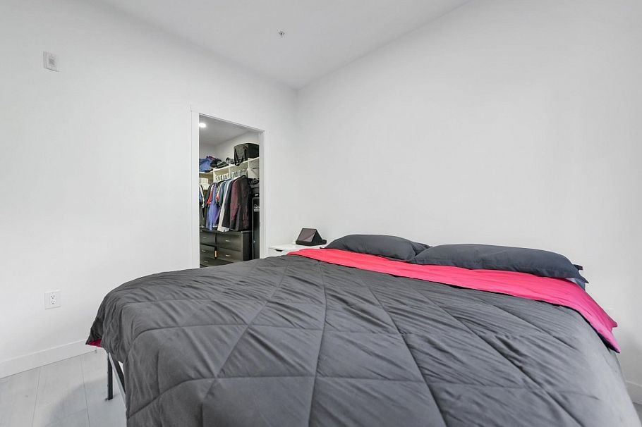 409 3596 Malsum Drive North Vancouver, BC - 21