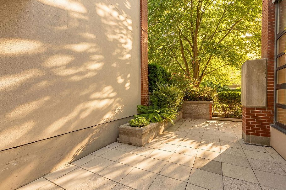 102 2228 Marstrand Avenue Vancouver, BC - 21