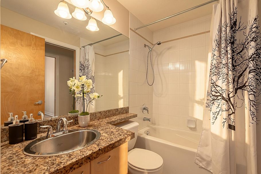 102 2228 Marstrand Avenue Vancouver, BC - 19