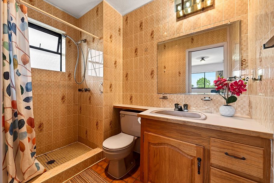 2031 E 23rd Avenue Vancouver, BC - 30