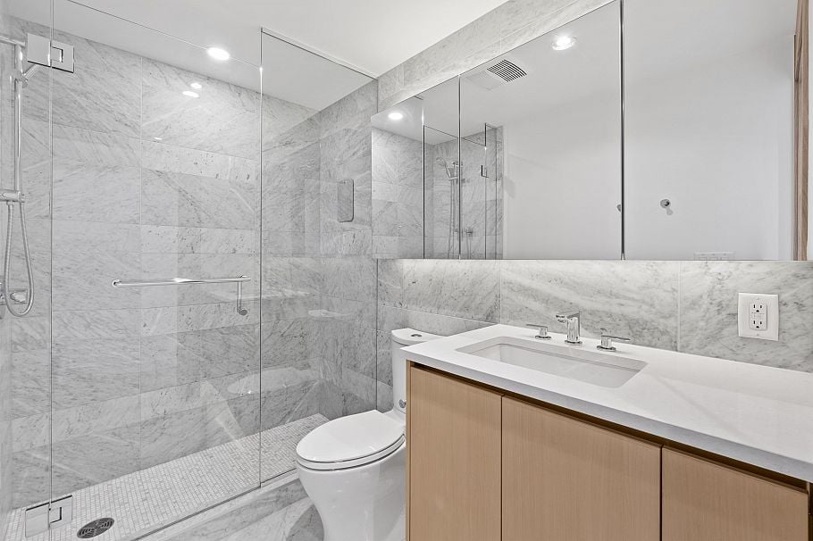 684 87 Nelson Street Vancouver, BC - 17
