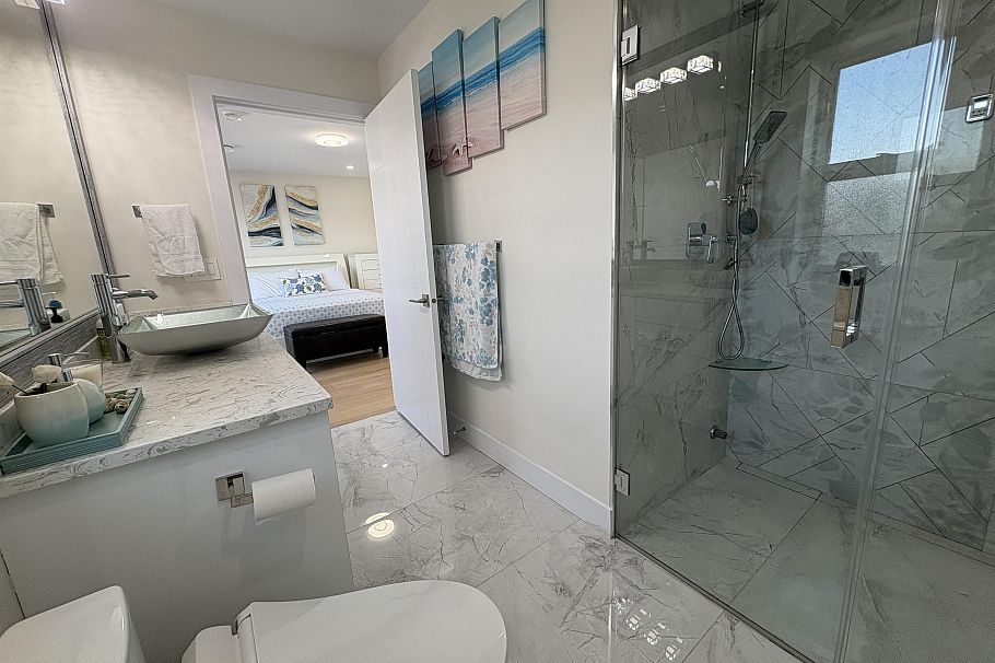 759 E 57th Avenue Vancouver, BC - 22