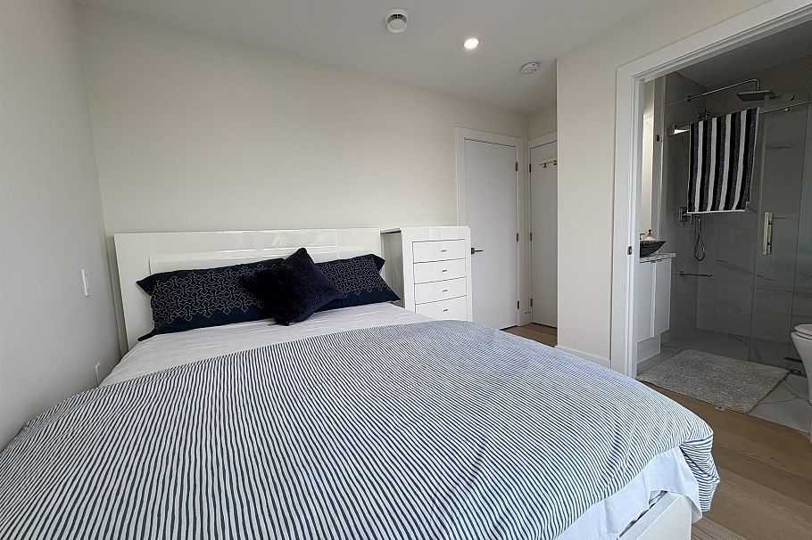 759 E 57th Avenue Vancouver, BC - 30