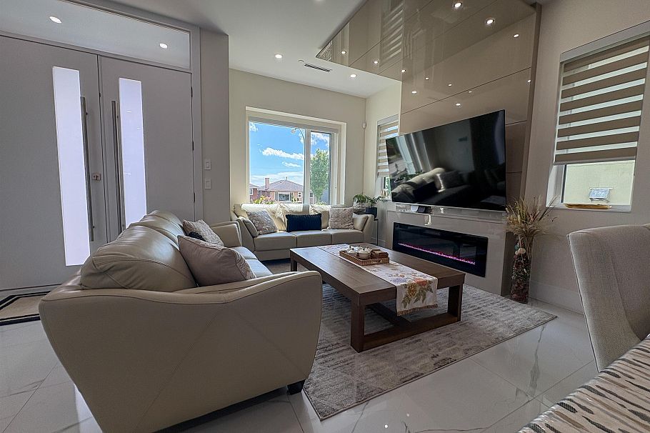 759 E 57th Avenue Vancouver, BC - 5