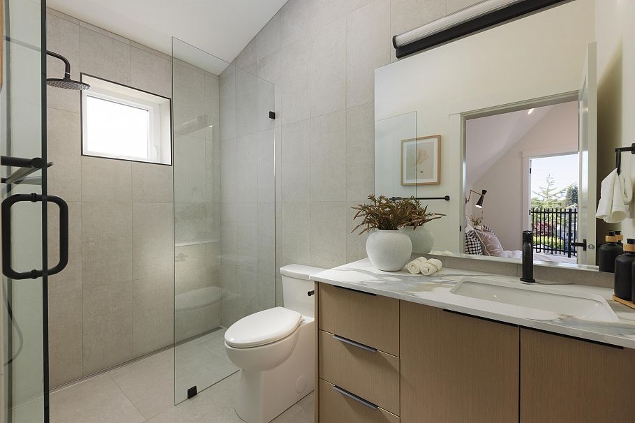 2 258 E 19 Avenue Vancouver, BC - 32