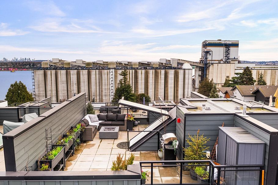 444 545 E 2nd Street North Vancouver, BC - 36