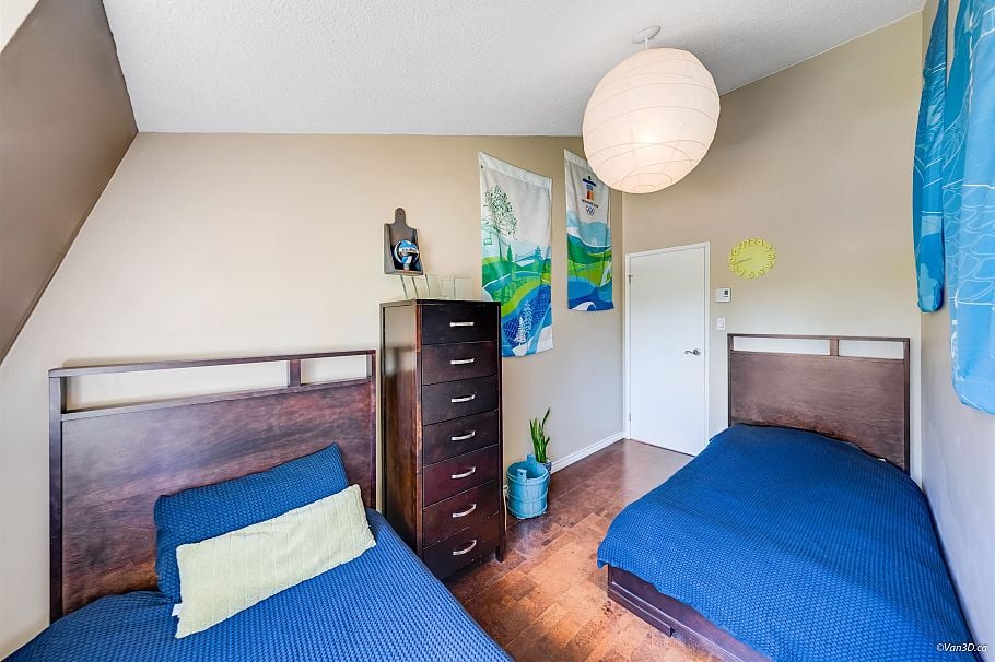 1140 W 20th Street North Vancouver, BC - 18