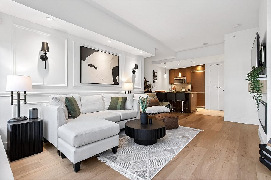 2538 Maple Street Vancouver, BC - 1