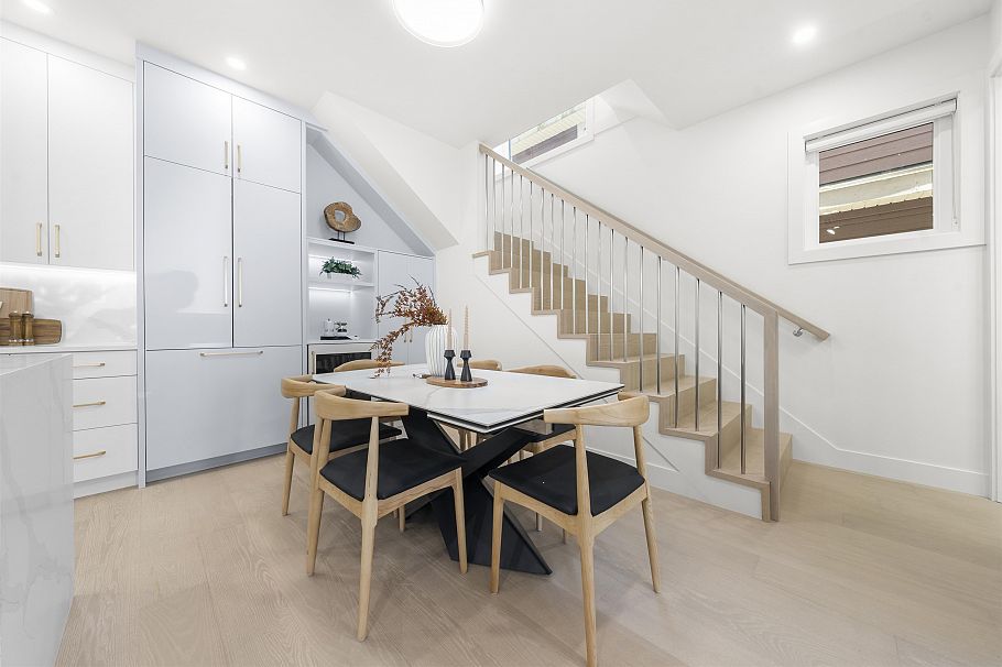 1 1582 E 2nd Avenue Vancouver, BC - 12