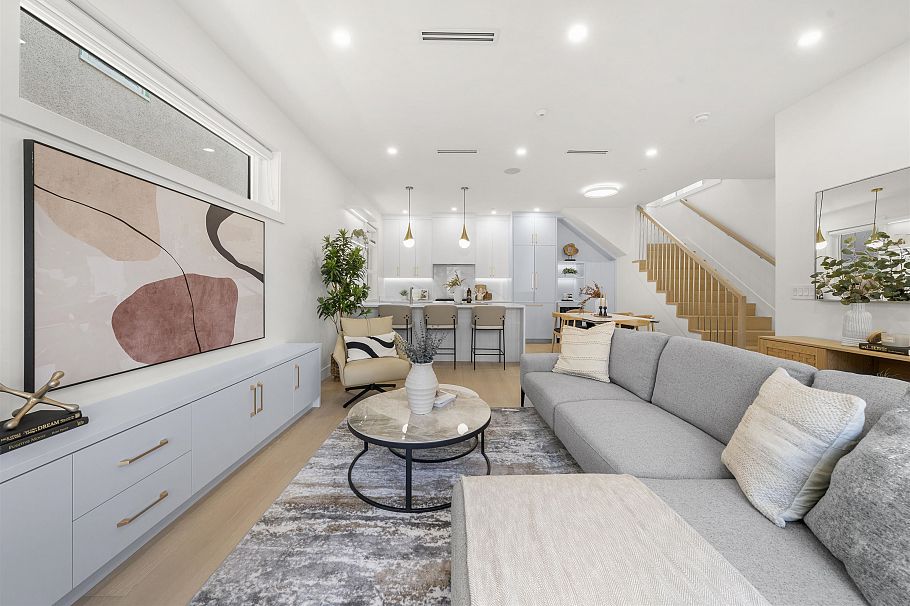 1 1582 E 2nd Avenue Vancouver, BC - 9