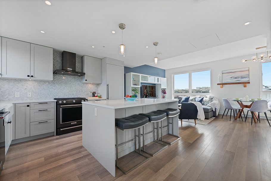 402 505 E 2nd Street North Vancouver, BC - 5