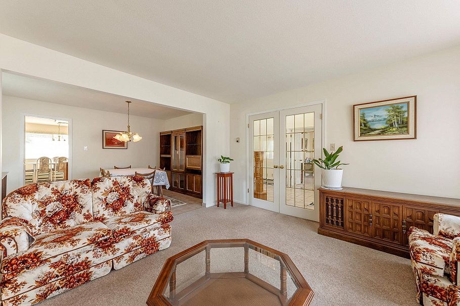 7416 Jasper Crescent Vancouver, BC - 9