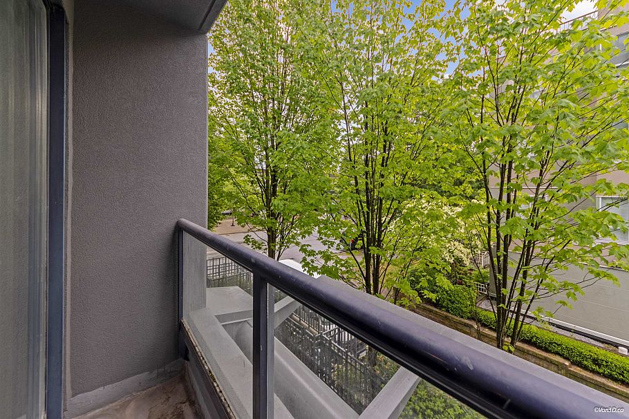 205 3438 Vanness Avenue Vancouver, BC - 17